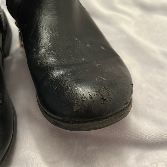 Michael Kors Black Ankle Booties Sleek Design - Picture 7 of 7